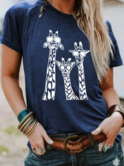 Round neck short sleeved T-shirt printed with giraffe