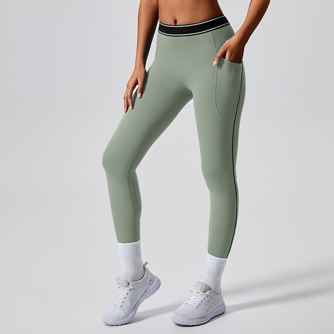 Two piece set of women's Pilates exercise yoga suit with chest cushion elastic fitness fashion yoga suit